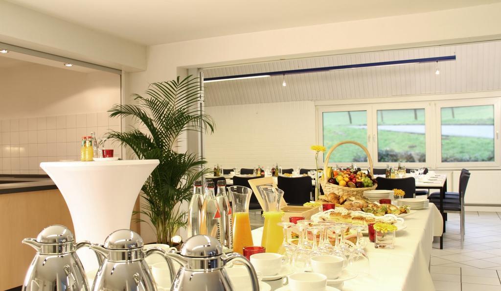 Malteser Komturei Hotel / Restaurant Bergisch Gladbach Kültér fotó